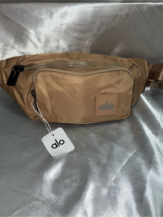 ALO Yoga Handbags - ALO Yoga Women’sTan Nylon Belt Bag